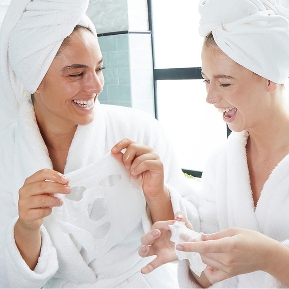 MULTI-VITAMIN BRIGHTENING BIODEGRADABLE MASK - Picture 2 of 4